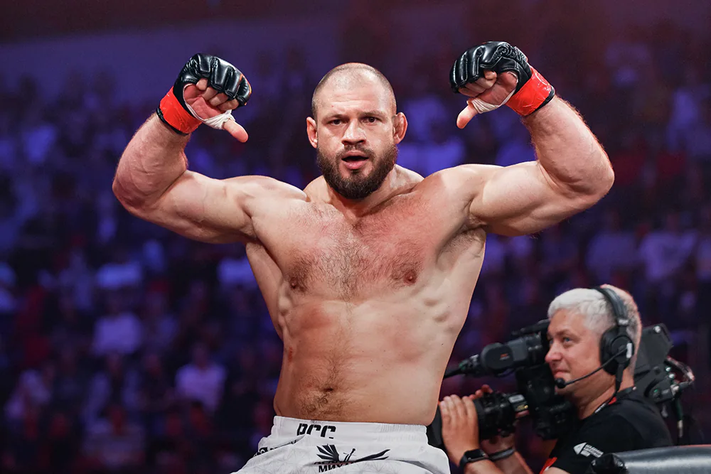 Штырков нокаутировал Вагабова на турнире RCC Hard и Gamebred