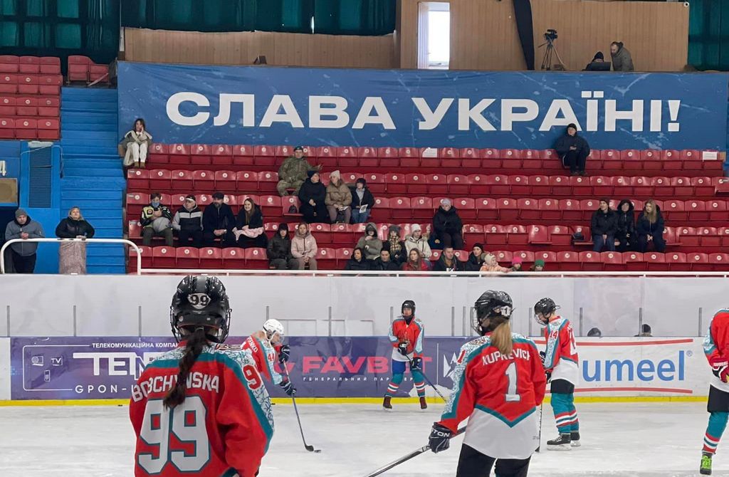 Чемпионат Украины по хоккею стартовал в Одессе